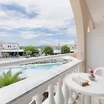 Aphrodite Beachfront By Konnect, 2*