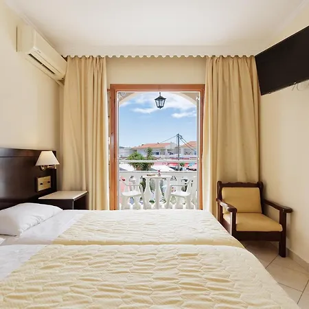 Aphrodite Beachfront By Konnect, 2* Roda (Corfu)