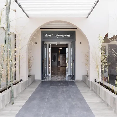 Otel Aphrodite Beachfront By Konnect,