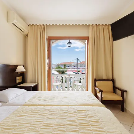 Aphrodite Beachfront By Konnect, Otel Roda (Corfu)