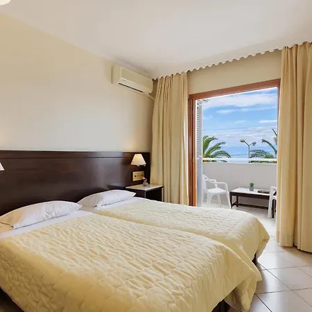 Aphrodite Beachfront By Konnect, Roda (Corfu)