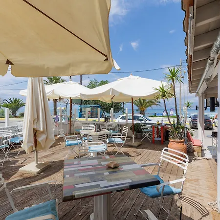 Aphrodite Beachfront By Konnect, 2* 로다